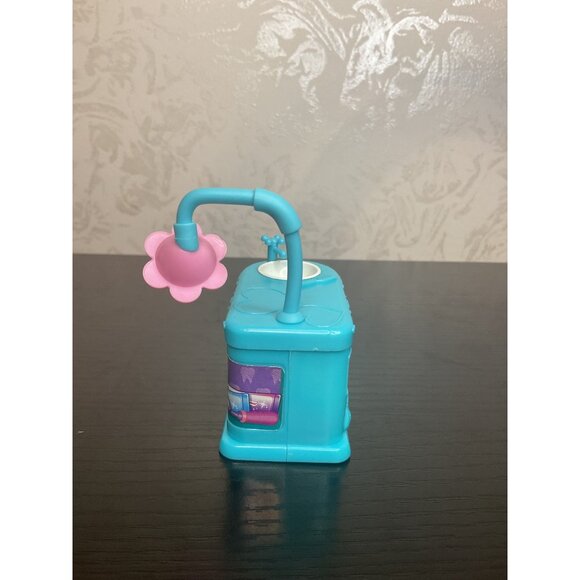Disney Doc McStuffins on the Go So Much Better Just Play Bathroom Vanity Sink - Picture 4 of 7